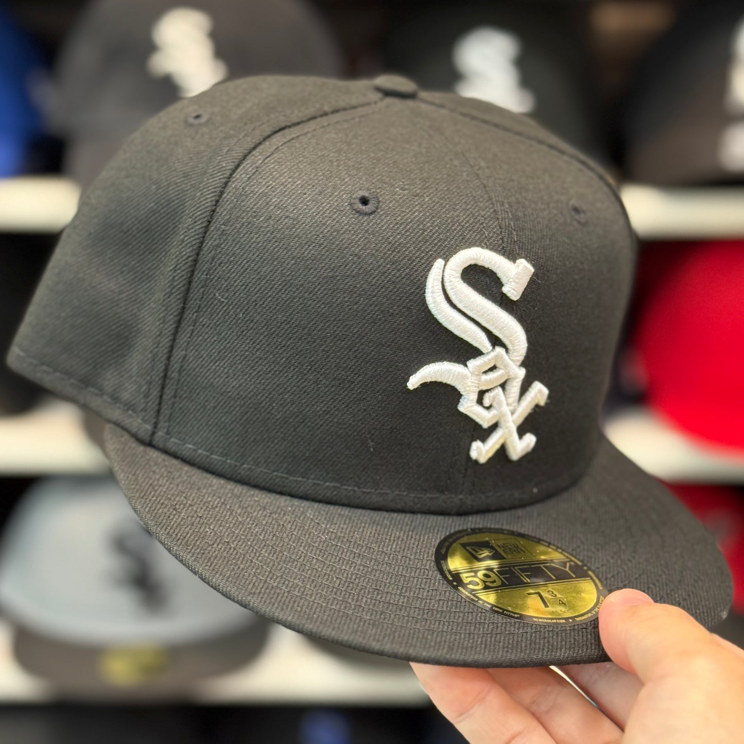 New Era Chicago White Sox Black 59FIFTY Fitted Hat - Product Image