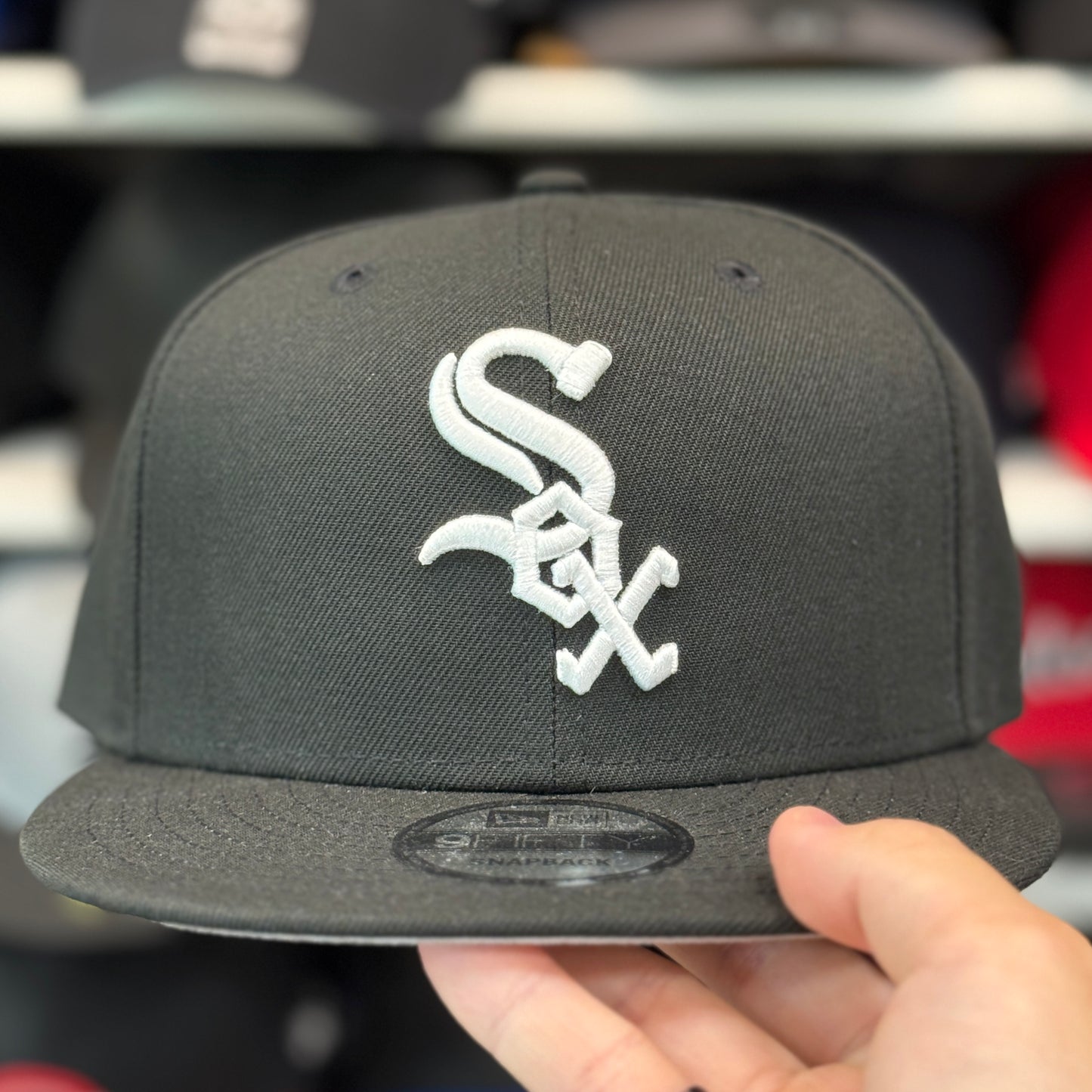 New Era Chicago White Sox Black 9FIFTY Snapback - Product Image