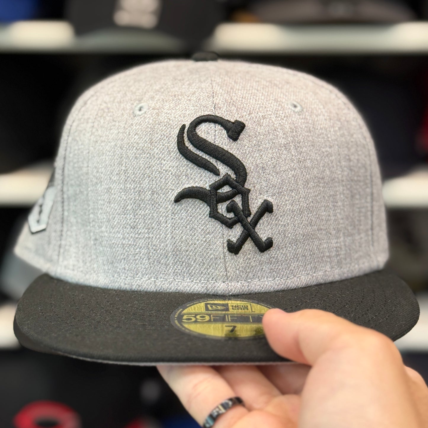 New Era Chicago White Sox Silver/Black 59FIFTY Fitted Hat - Product Image