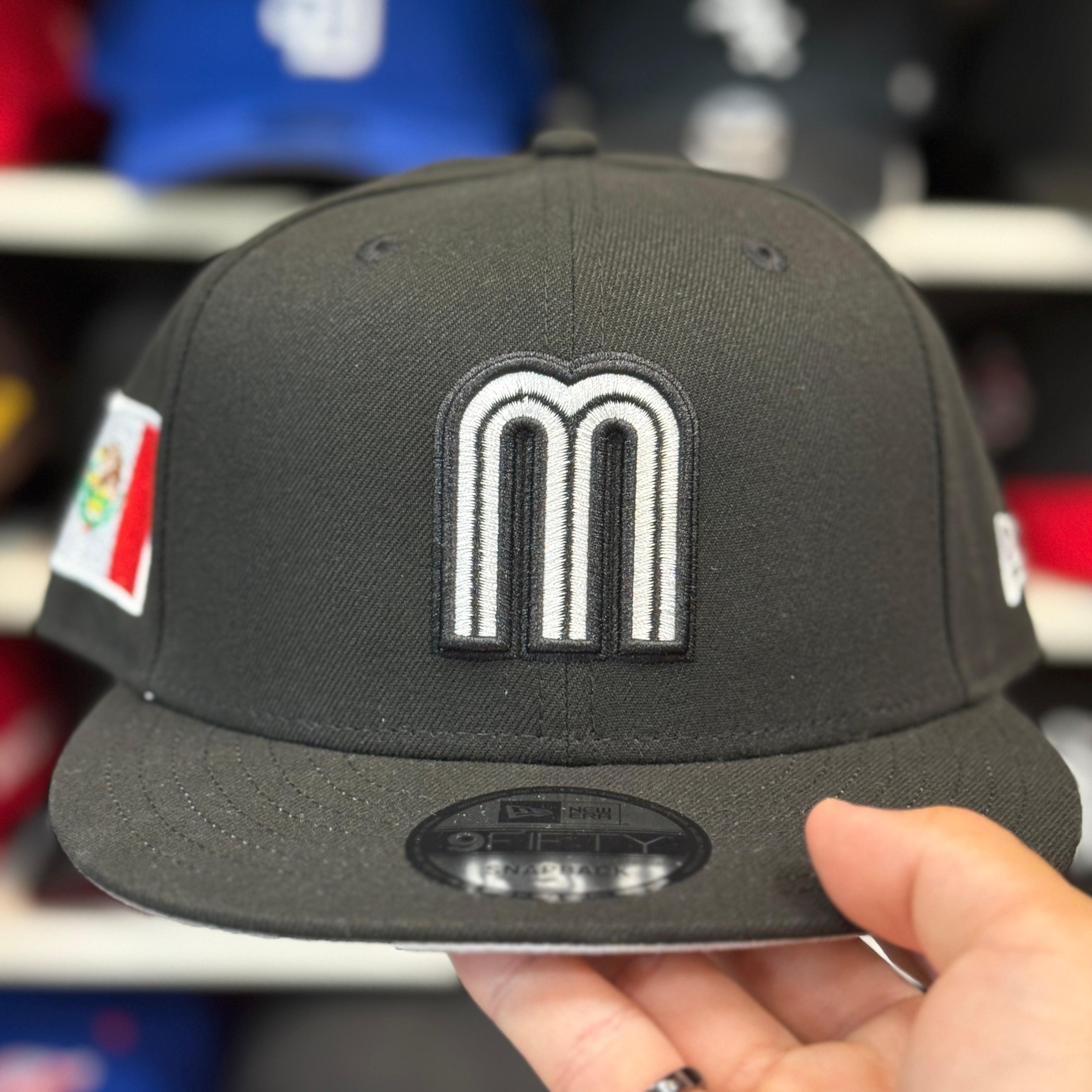 New Era Mexico World Baseball Classics Black 9FIFTY Snapback - Product Image