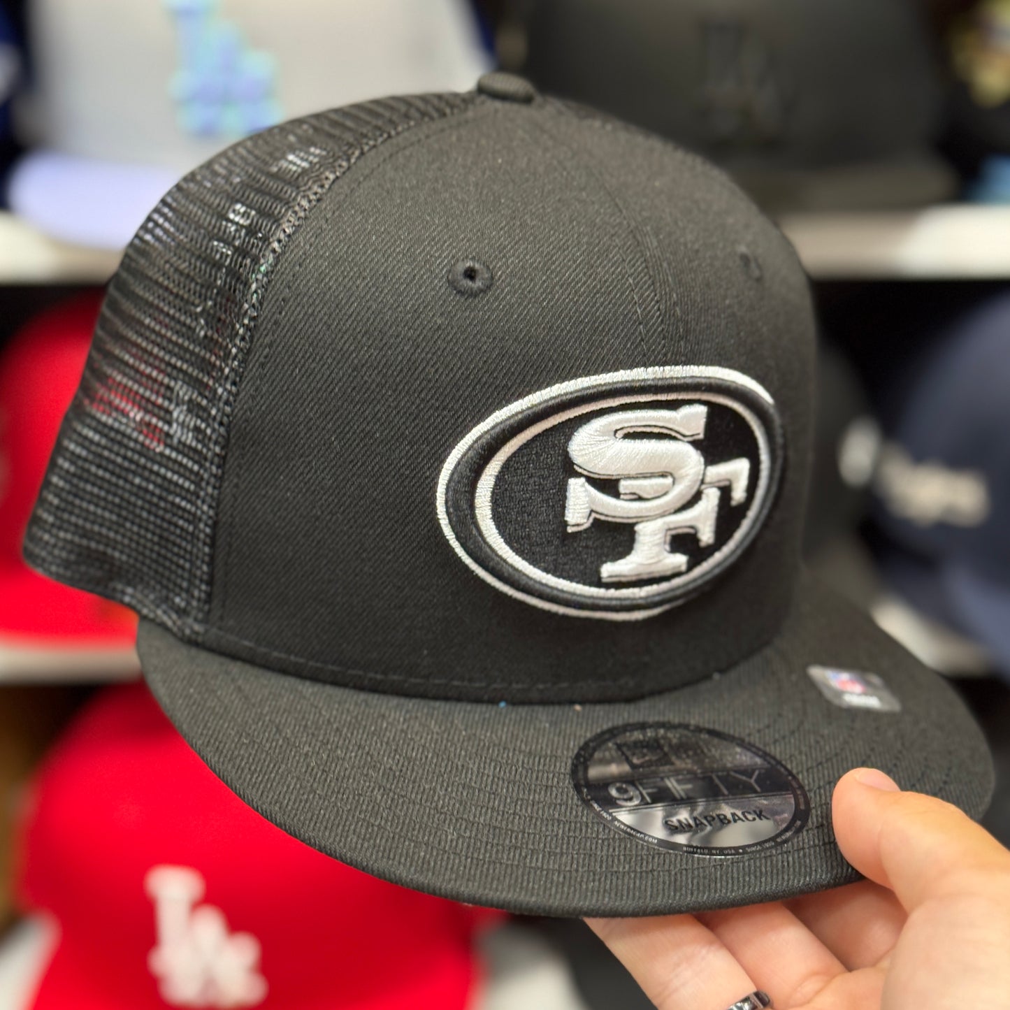 New Era San Francisco 49ers Trucker 9FIFTY Snapback Black