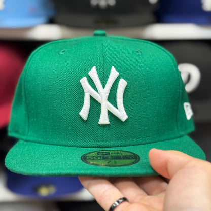 New Era New York Yankees Green 59FIFTY Fitted Hat - Product Image