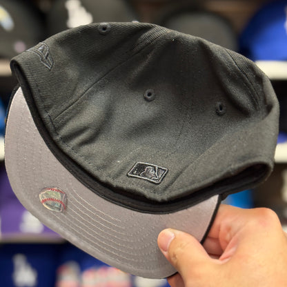 Youth Los Angeles Angels New Era Black 59FIFTY Fitted Hat - Product Image