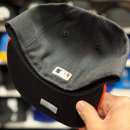 Youth Baltimore Orioles New Era Black/Orange 59FIFTY Fitted Hat - Product Image