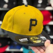 New Era Pittsburgh Pirates Gold/Black 59FIFTY Fitted Hat - Product Image