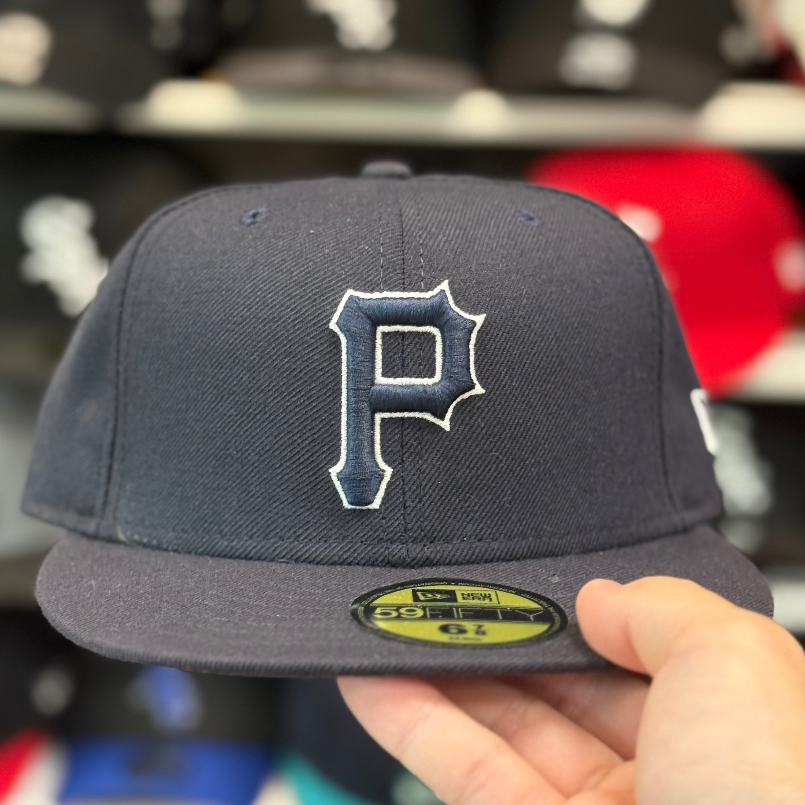 New Era Pittsburgh Pirates Midnight Blue 59FIFTY Fitted Hat - Product Image