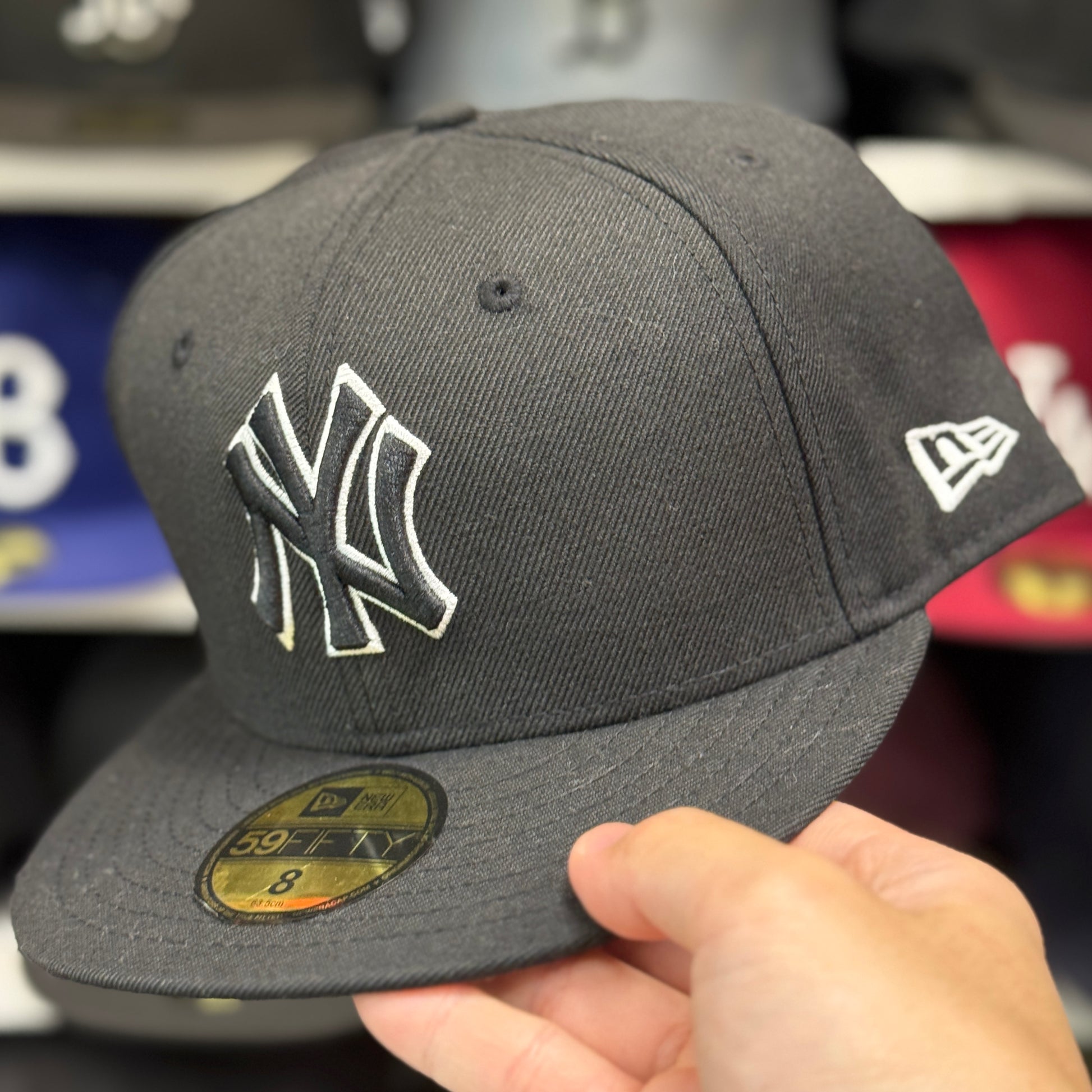 New Era New York Yankees 'Outline Logo' Black 59FIFTY Fitted Hat - Product Image