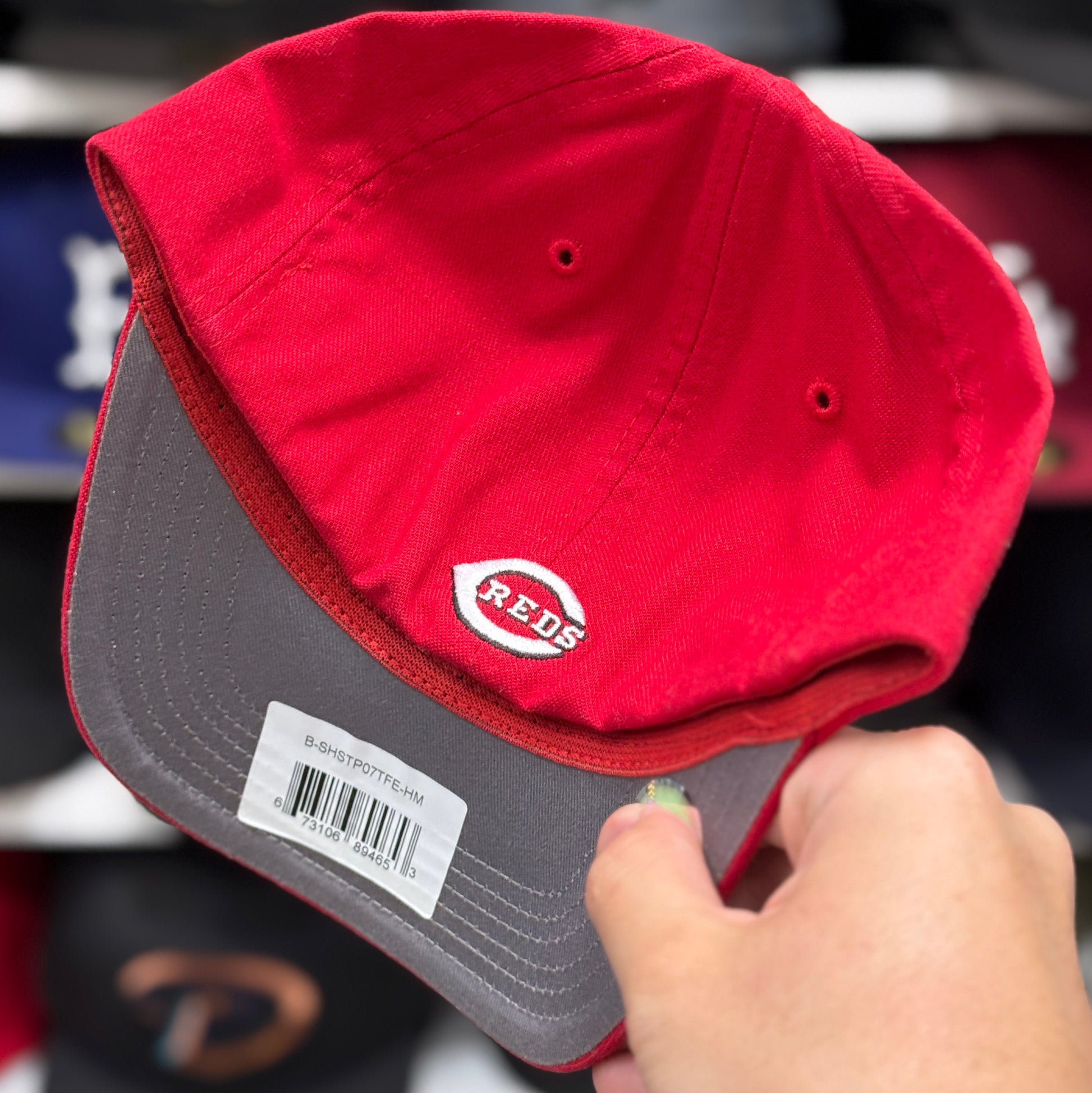 Youth Cincinnati Red Red FlexFit Baseball Cap - Product Image