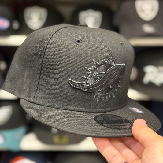 New Era Miami Dolphins Black 9FIFTY Snapback - Product Image