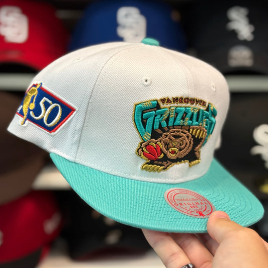 Vancouver Grizzlies '50th' Mitchell & Ness Snapback Two-Tone