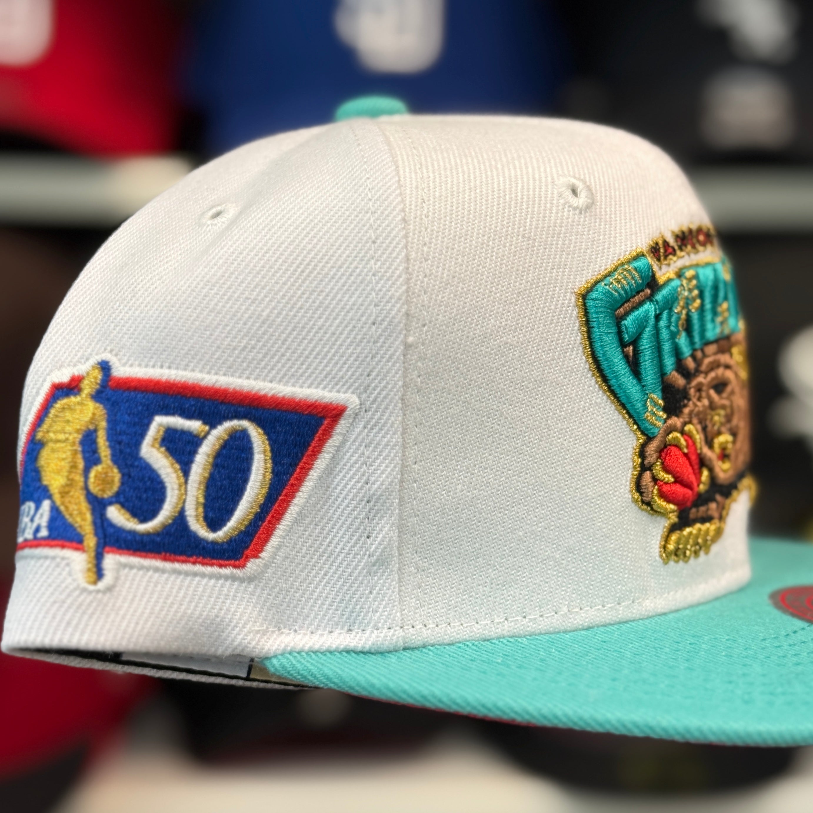 Vancouver Grizzlies '50th Anniversary' White/Teal Mitchell & Ness Snapback - Product Image