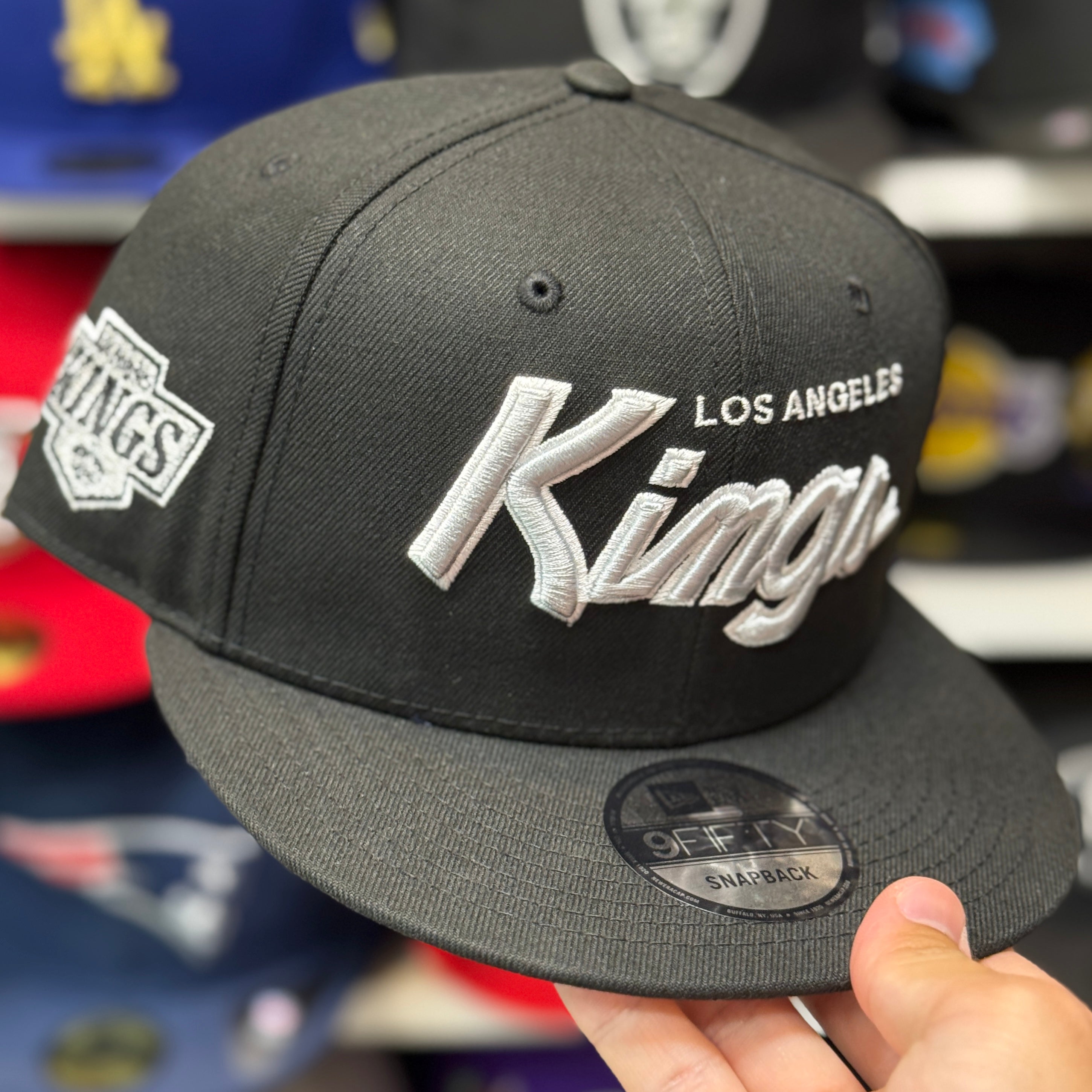 New Era Los Angeles Kings 'Script Logo' Black 9FIFTY Snapback - Product Image