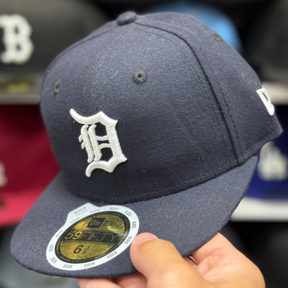 Youth Detroit Tigers New Era 59FIFTY Fitted Hat | Navy