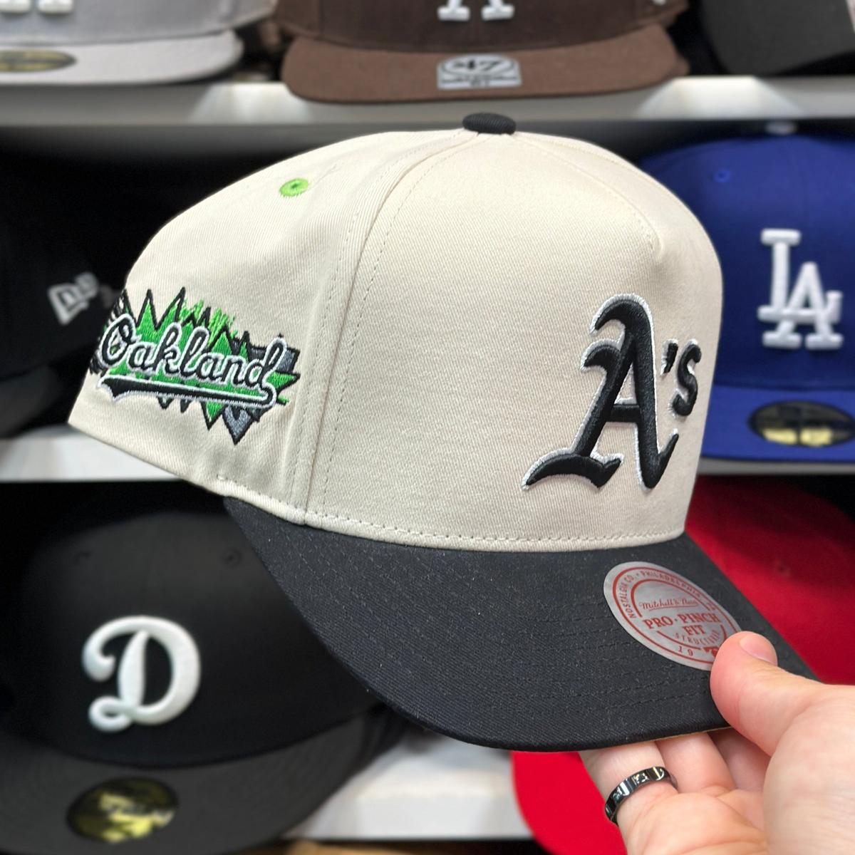 Black A-Frame Mitchell & Ness Snapback - Product Image