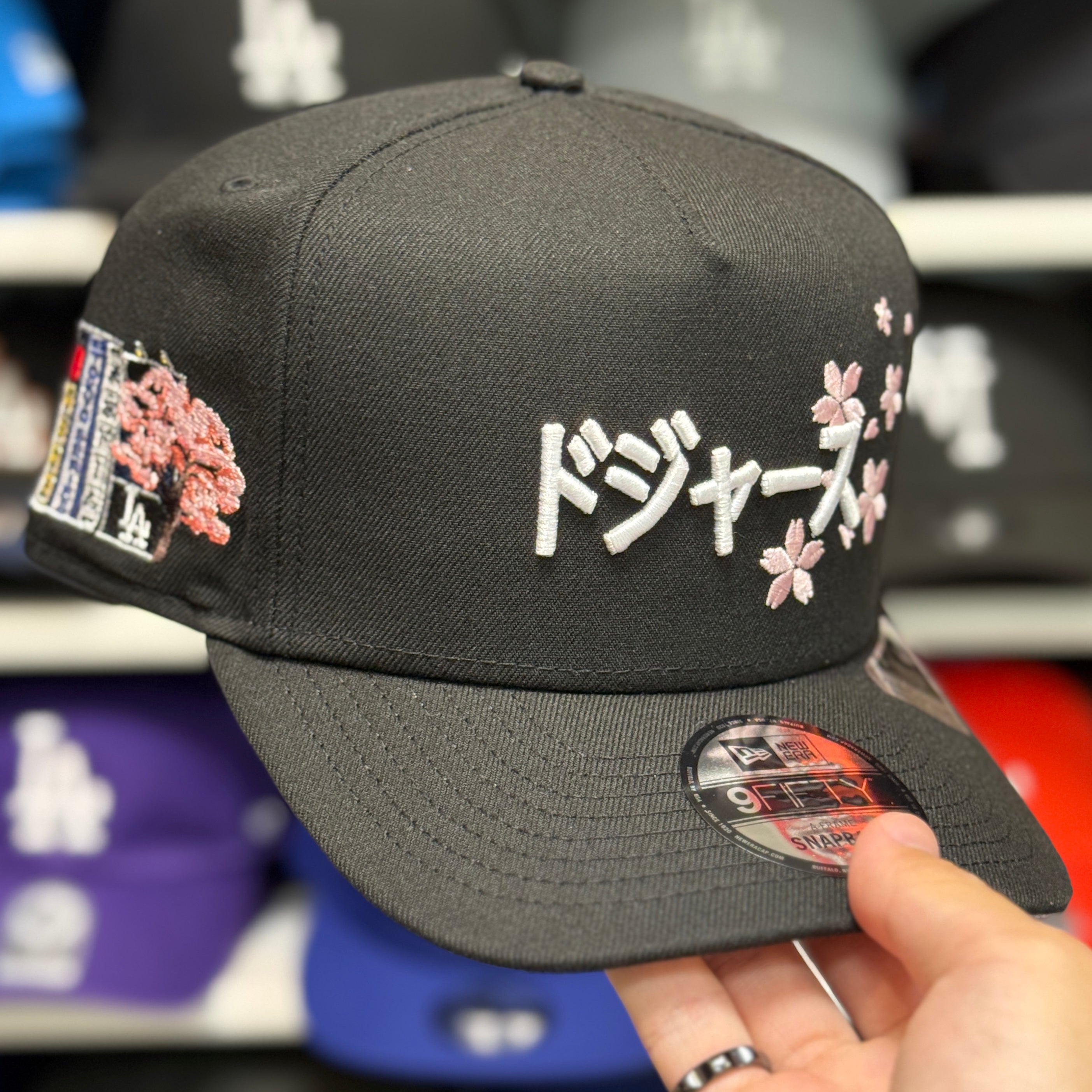 New Era Los Angeles Dodgers 'Sakura Tokyo Series' A-Frame Black 9FIFTY Snapback - Product Image