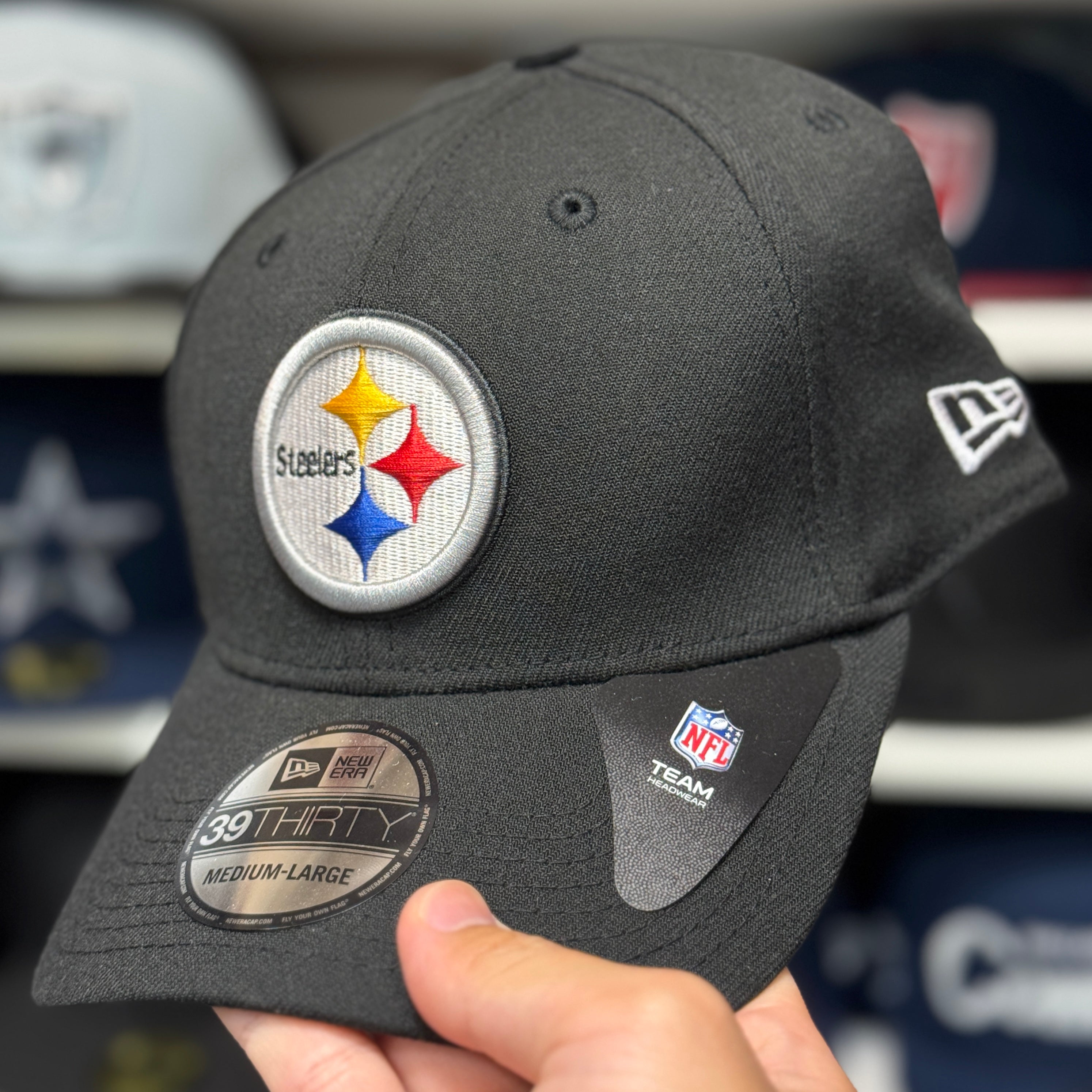 New Era Pittsburgh Steelers Black 39THIRTY Baseball Cap - Product Image