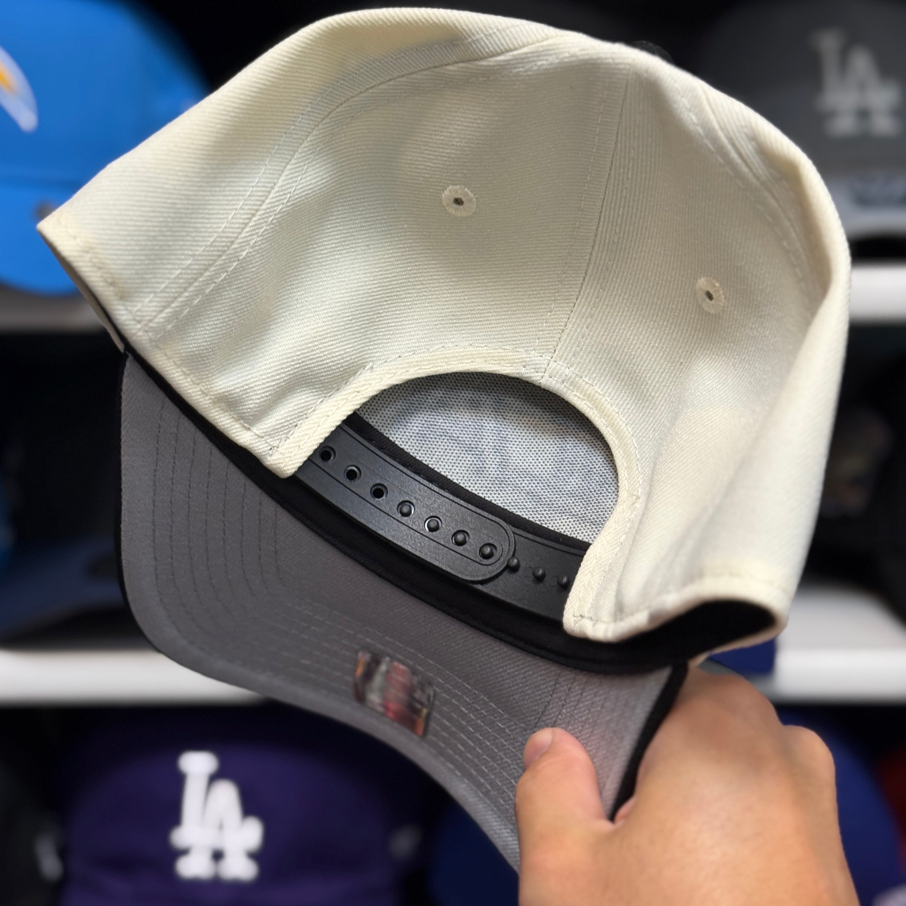New Era Los Angeles Rams A-Frame Creme/Black 9FORTY Snapback - Product Image