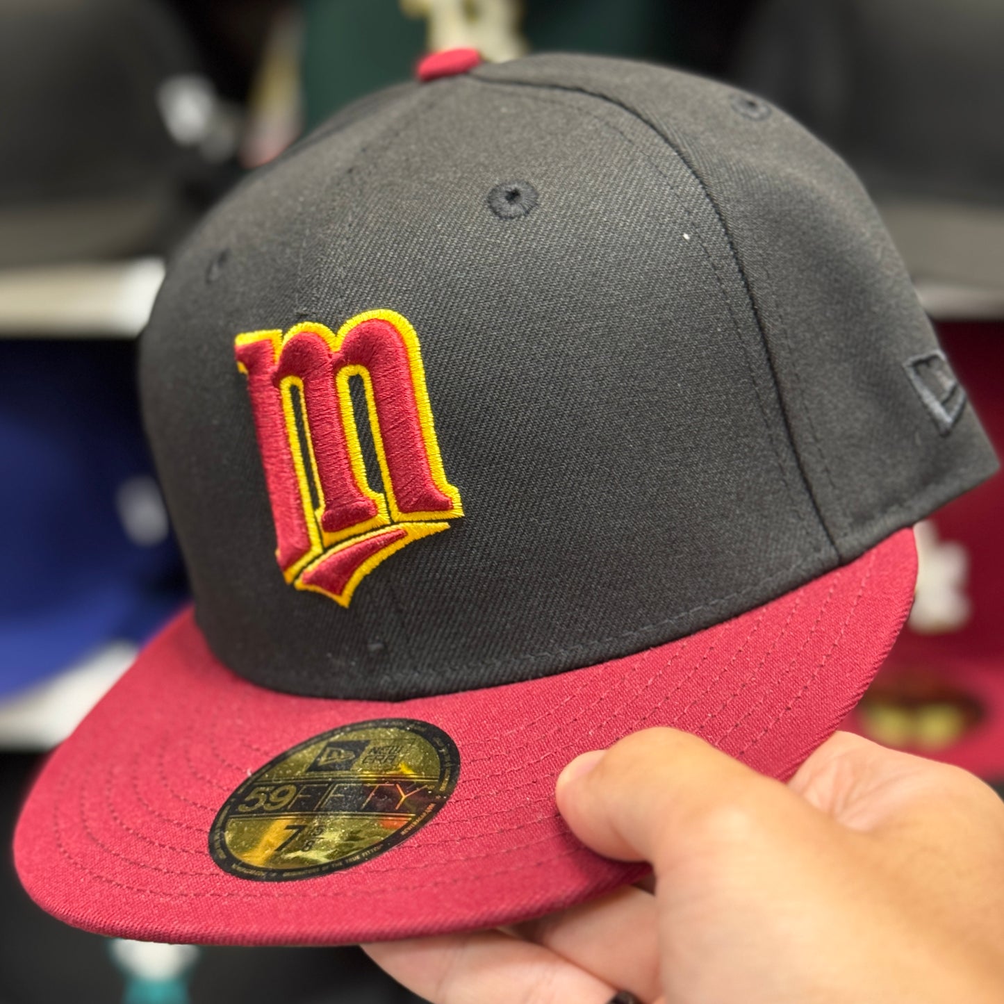 New Era Minnesota Twins 'Metrodome' 59FIFTY Fitted Hat | Black/Red