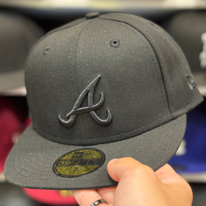 New Era Atlanta Braves 59FIFTY Fitted Hat All Black
