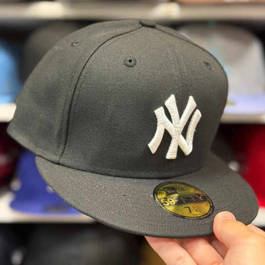 New Era New York Yankees 59FIFTY Fitted Hat | Black