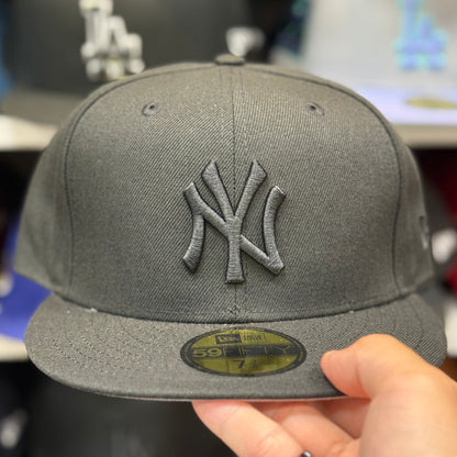 New Era New York Yankees 59FIFTY Fitted Hat Black