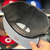 New Era Cleveland Guardians Black/Black 9FIFTY Snapback - Product Image
