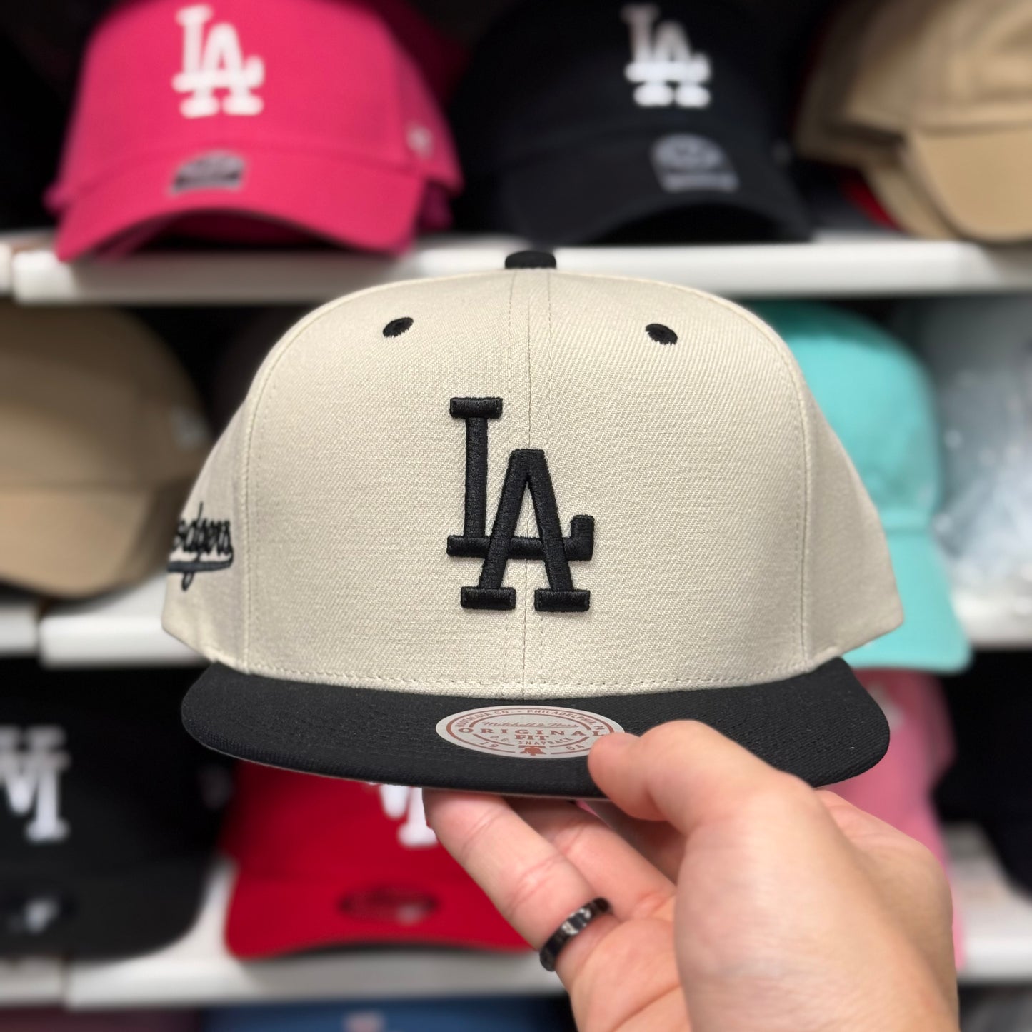 LA Dodgers | Mitchell & Ness Pro Pitch Snapback | Creme/Black