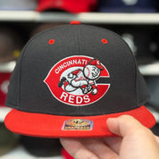 Cincinnati Reds Black/Red '47 Brand Snapback - Product Image