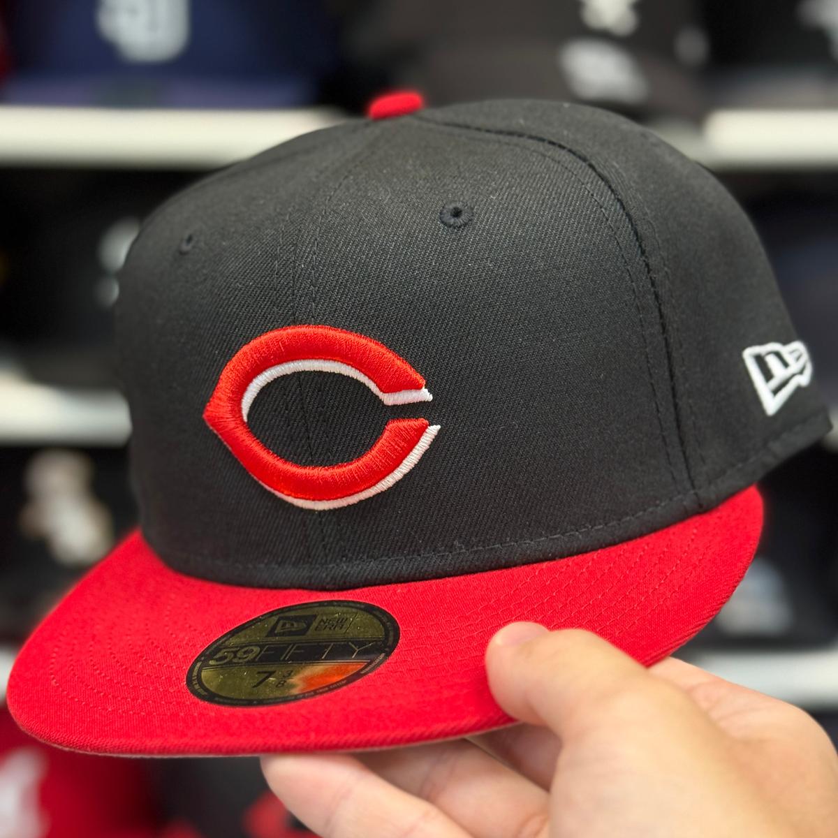 New Era Cincinnati Reds Black/Red 59FIFTY Fitted Hat - Product Image