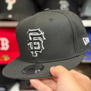 New Era San Francisco Giants 'Outline Logo' Black 9FIFTY Snapback - Product Image