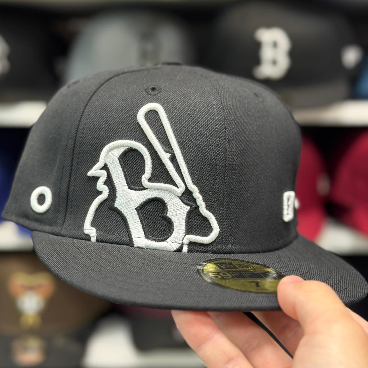New Era Boston Red Sox 'Batterman' Black 59FIFTY Fitted Hat - Product Image