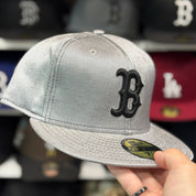 New Era Boston Red Sox Metallic Silver 59FIFTY Fitted Hat - Product Image