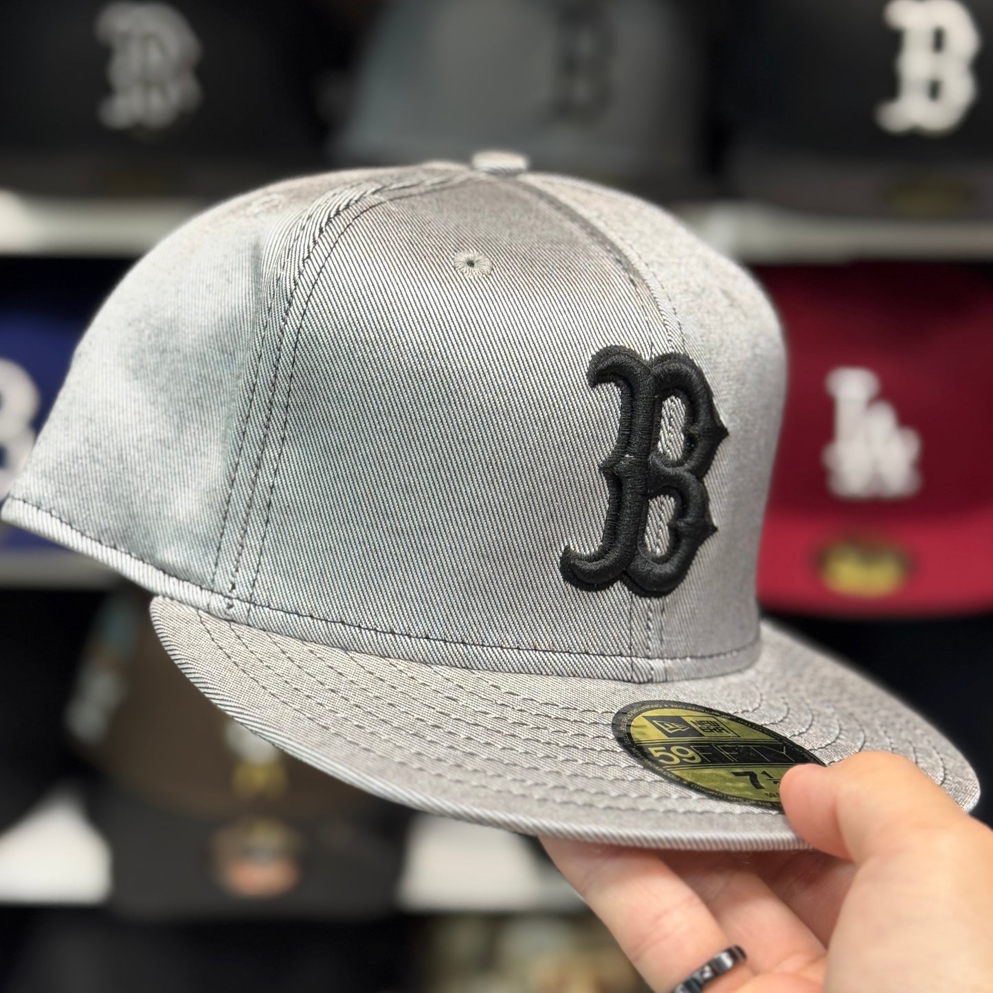 New Era Boston Red Sox Metallic Silver 59FIFTY Fitted Hat - Product Image