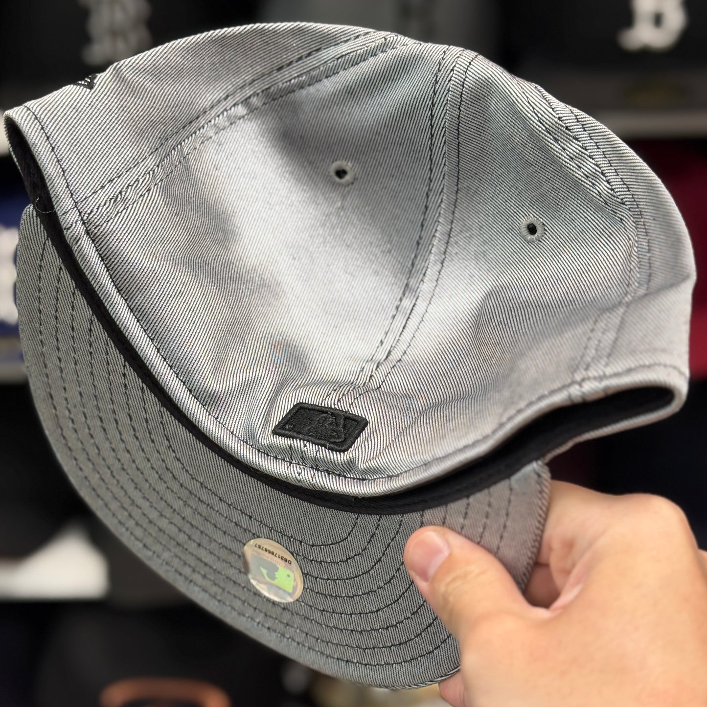 New Era Boston Red Sox Metallic Silver 59FIFTY Fitted Hat - Product Image