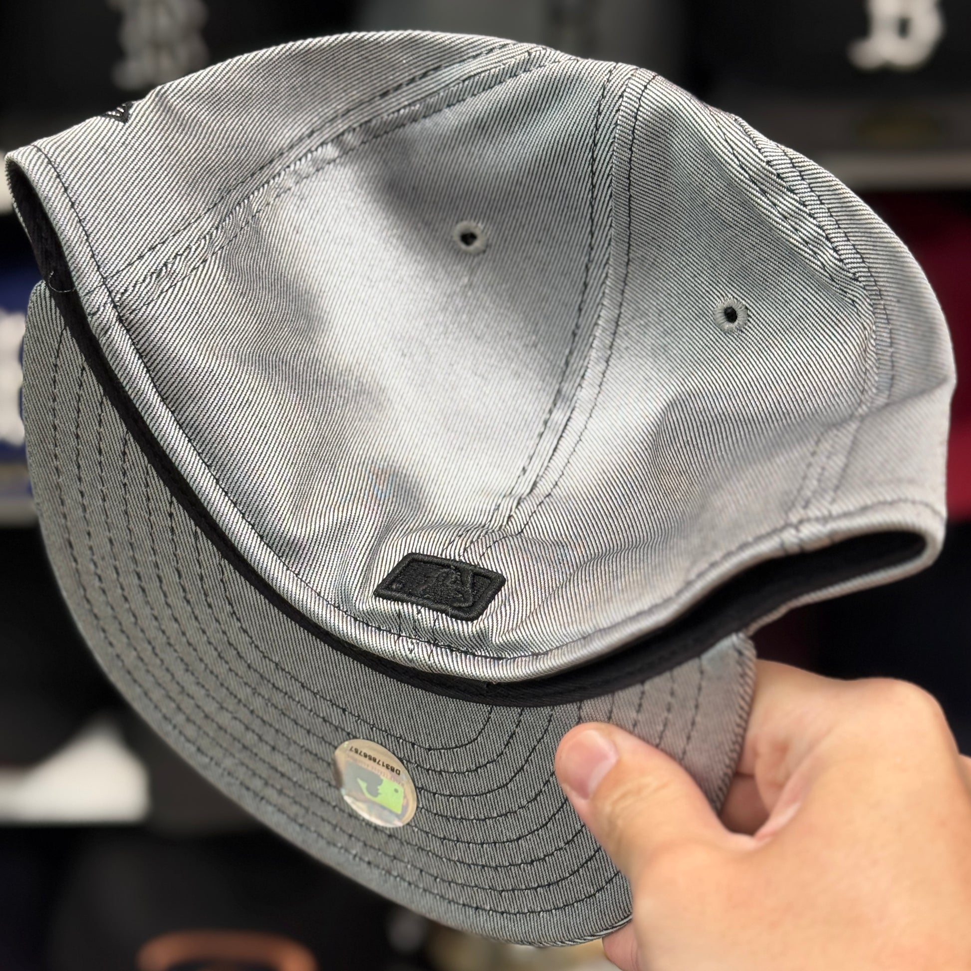 New Era Boston Red Sox Metallic Silver 59FIFTY Fitted Hat - Product Image