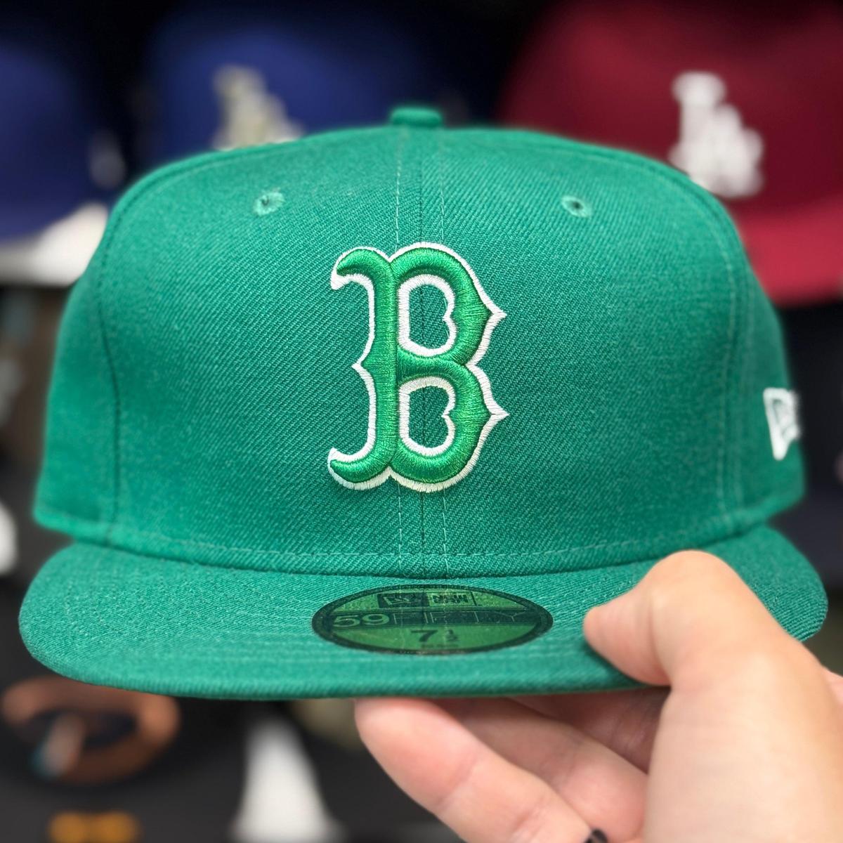 New Era Boston Red Sox Kelly Green 59FIFTY Fitted Hat - Product Image