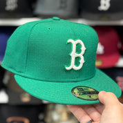 New Era Boston Red Sox Kelly Green 59FIFTY Fitted Hat - Product Image