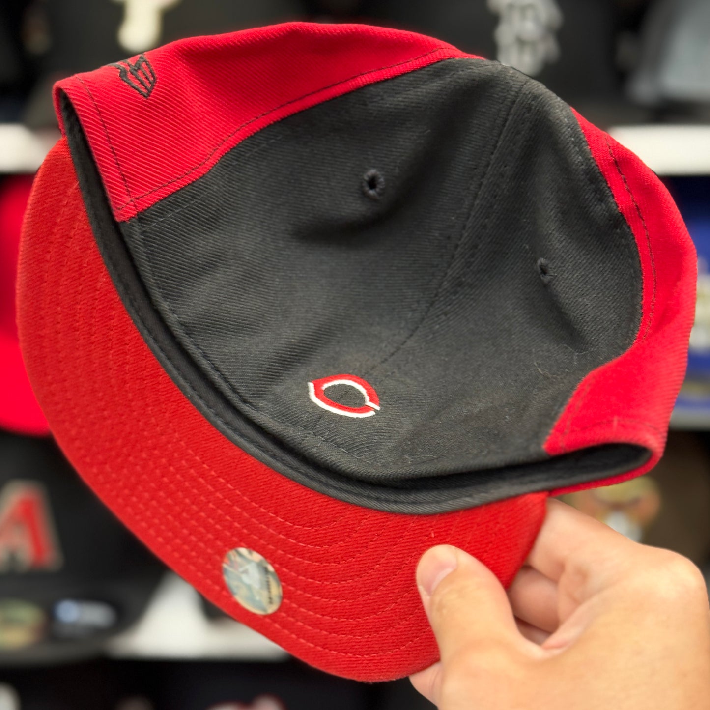 New Era Cincinnati Reds 'Batterman Logo' Black/Red 59FIFTY Fitted Hat - Product Image