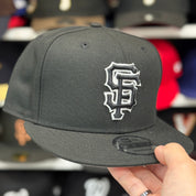 New Era San Francisco Giants 'Outline Logo' Black 9FIFTY Snapback - Product Image