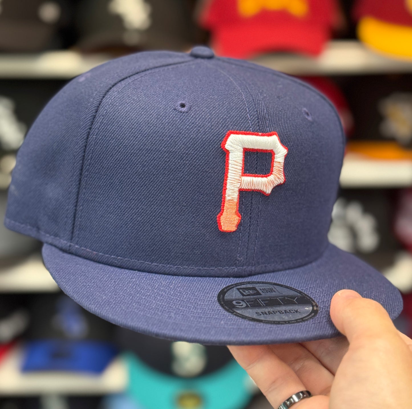 New Era Pittsburgh Pirates 'Red Fade' Navy 9FIFTY Snapback - Product Image