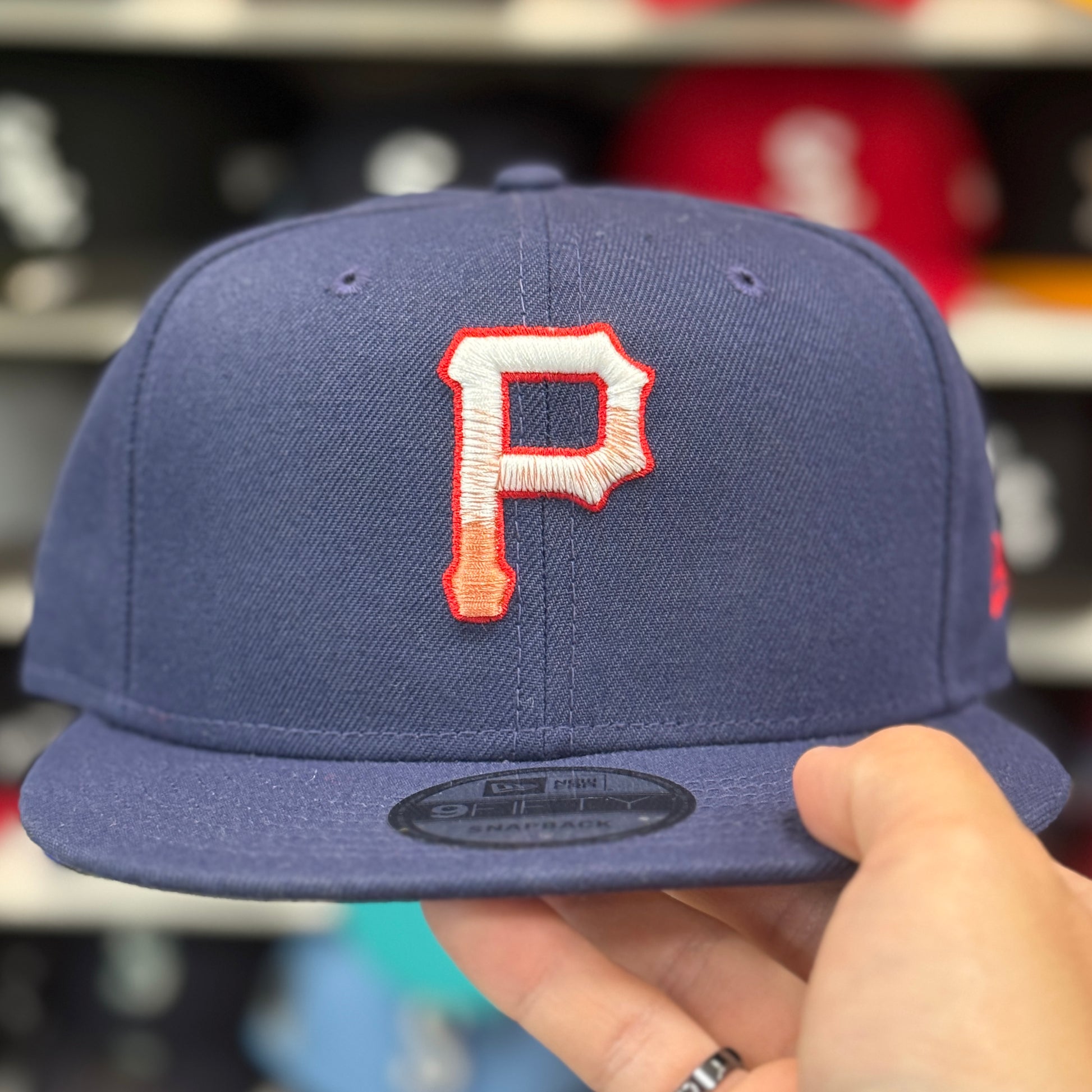 New Era Pittsburgh Pirates 'Red Fade' Navy 9FIFTY Snapback - Product Image