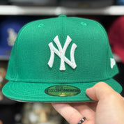 New Era New York Yankees Green 59FIFTY Fitted Hat - Product Image