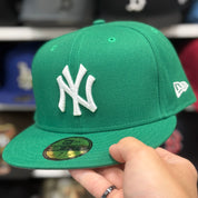 New Era New York Yankees Green 59FIFTY Fitted Hat - Product Image