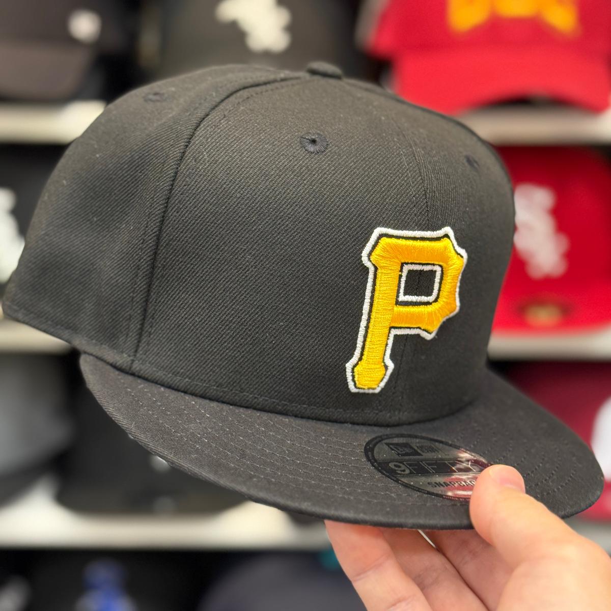 New Era Pittsburgh Pirates 'Outline Logo' Black 9FIFTY Snapback - Product Image