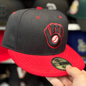 New Era Milwaukee Brewers Black/Red 59FIFTY Fitted Hat - Product Image