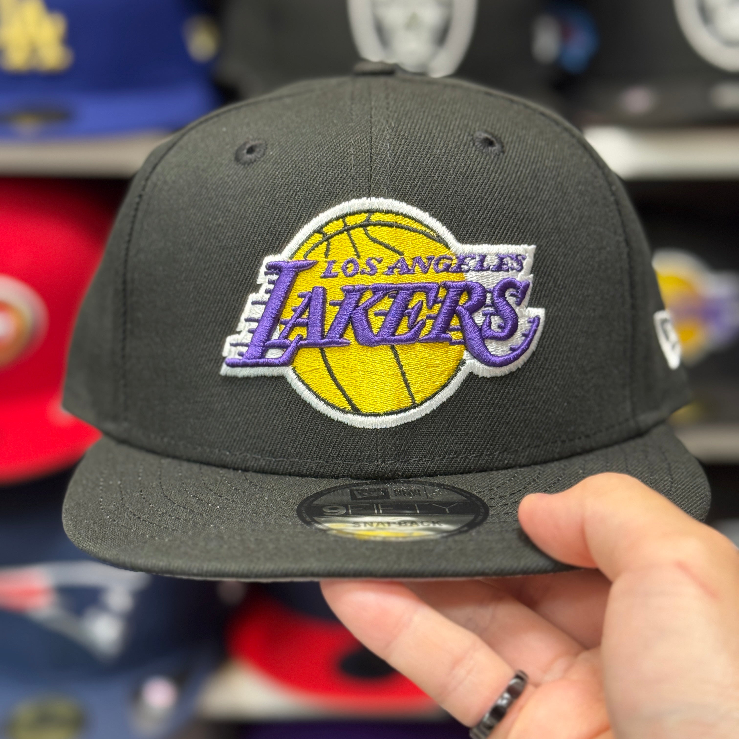 New Era Los Angeles Lakers Black 9FIFTY Snapback - Product Image