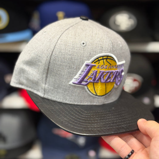 New Era Los Angeles Lakers 'Leather Brim' 9FIFTY Snapback | Gray/Black