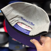 Los Angeles Lakers Heather Grey Mitchell & Ness Snapback - Product Image