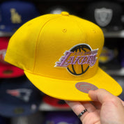 Los Angeles Lakers Yellow Mitchell & Ness Snapback - Product Image