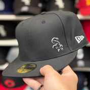 New Era Chicago White Sox 'Mini Logo' Black 59FIFTY Fitted Hat - Product Image